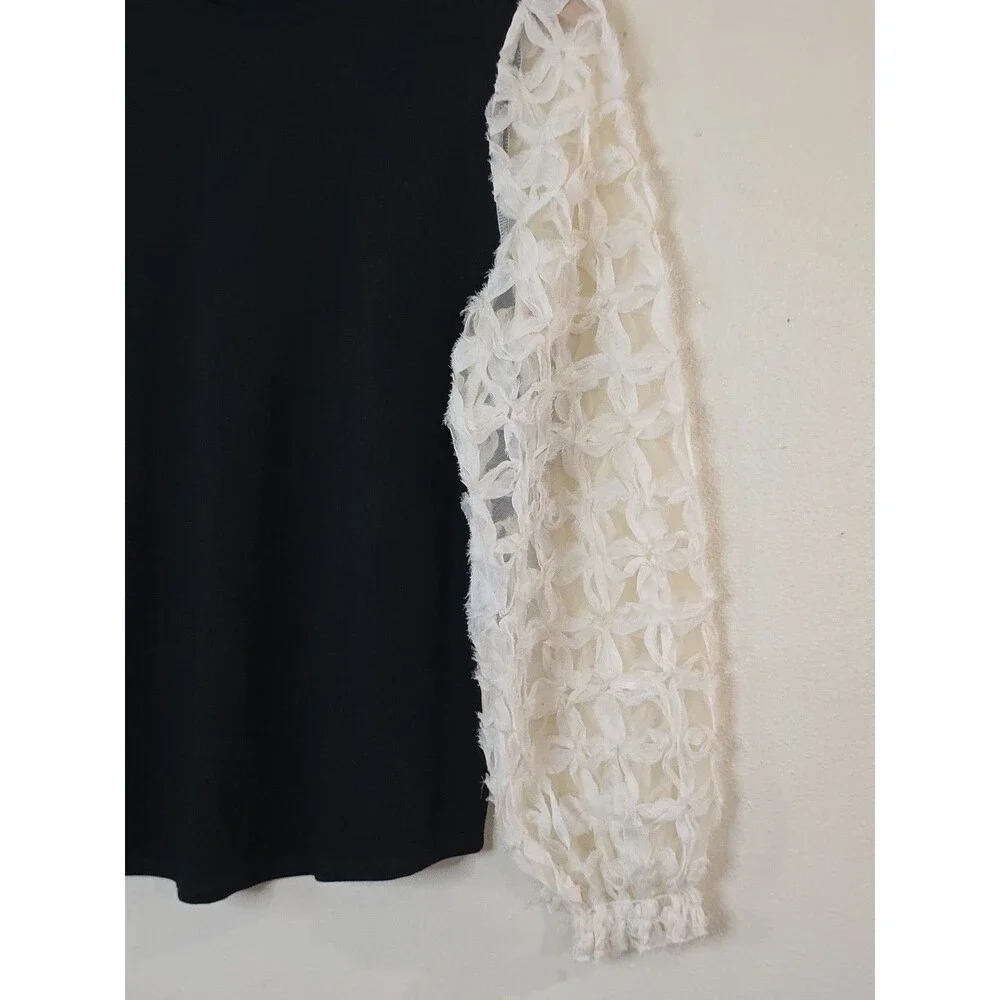 Chico's Mesh Applique Sleeve Blouse Womens Size 1 Medium Black Ivory Elegant Top